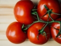 food wood tomatoes
